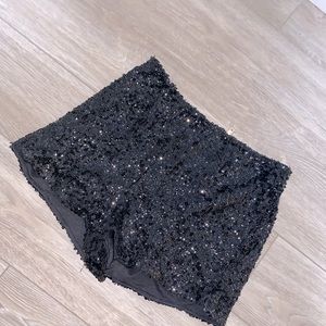 High waisted sequins shorts